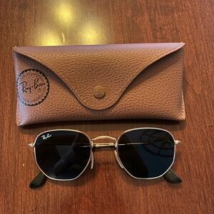 Ray Ban Hexagonal flat lenses- women’s